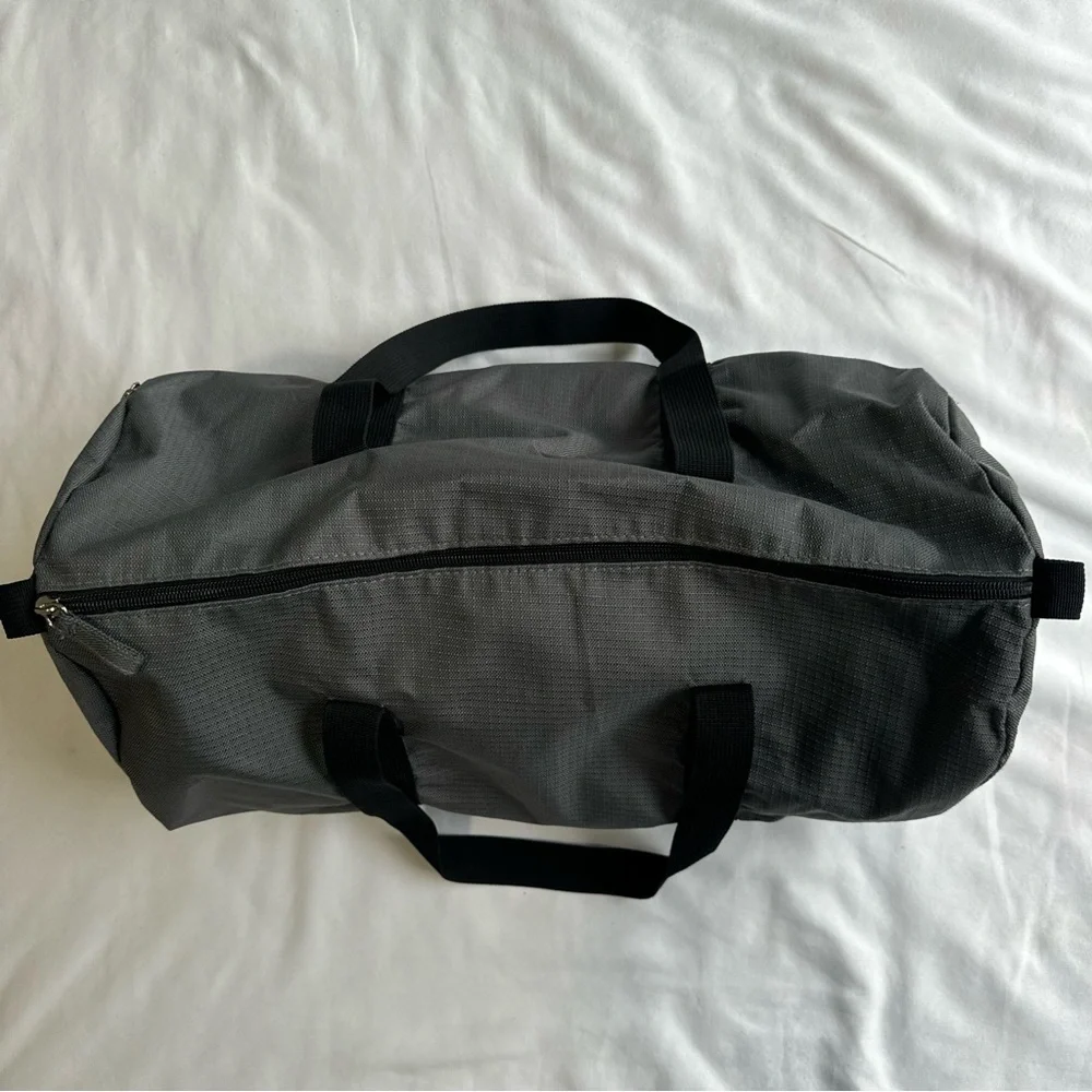 Light Grey Duffle Weekender / Gym / Sport Bag BLOOMINGDALES